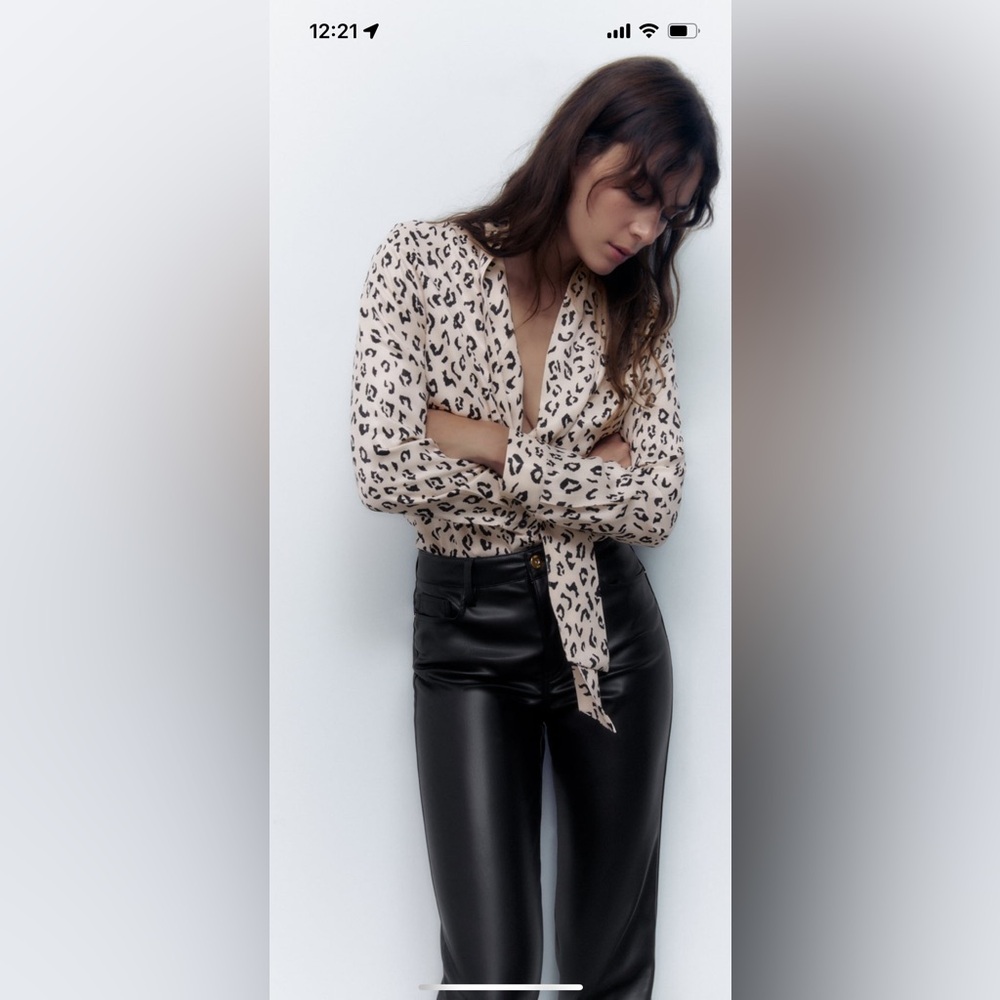 🐆✨Zara SATIN EFFECT ANIMAL PRINT Tie BLOUSE Champagne Size M 🖤